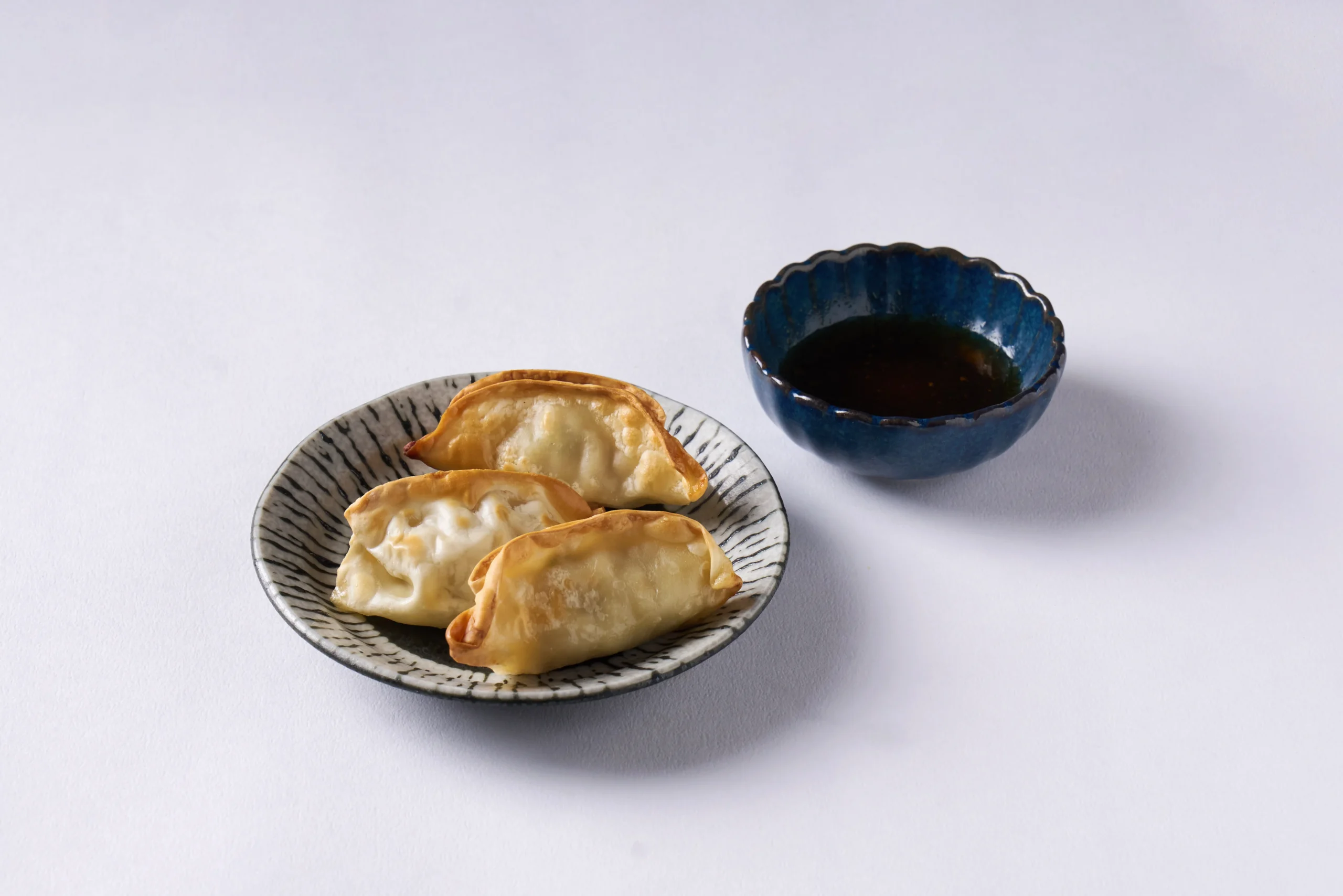 Copy of F01 一燈脆皮煎餃